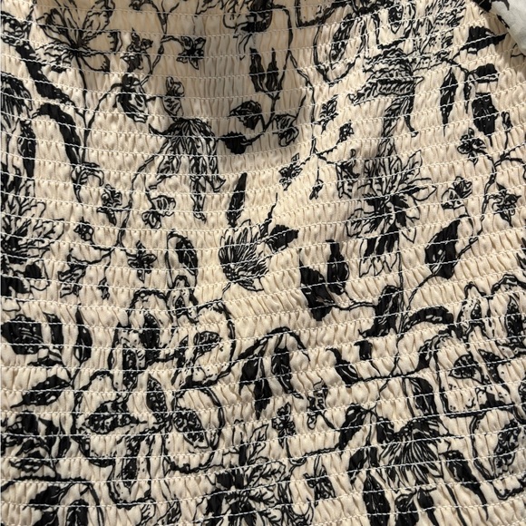 Floral Print Smocked Top - Picture 2 of 2